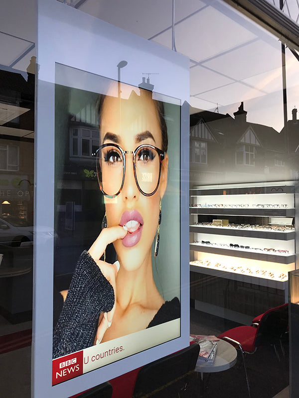 HANGING DOUBLE-SIDED WINDOW DISPLAYS (43" & 55")
