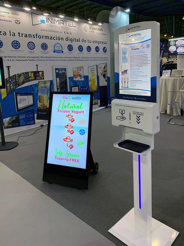 43" OUTDOOR DIGITAL ANDROID BATTERY A-BOARDS