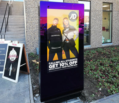Freestanding Outdoor Advertising Displays (47"&55")