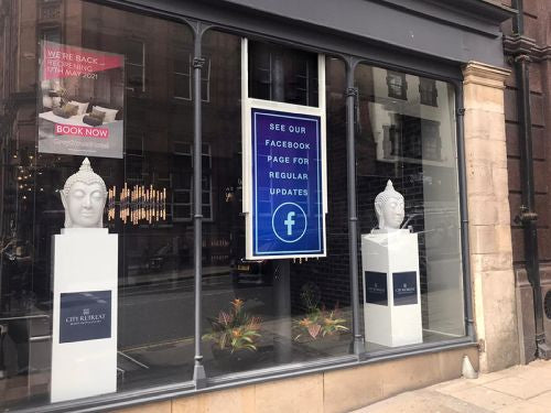55” ULTRA HIGH BRIGHTNESS HANGING DOUBLE-SIDED DISPLAYS